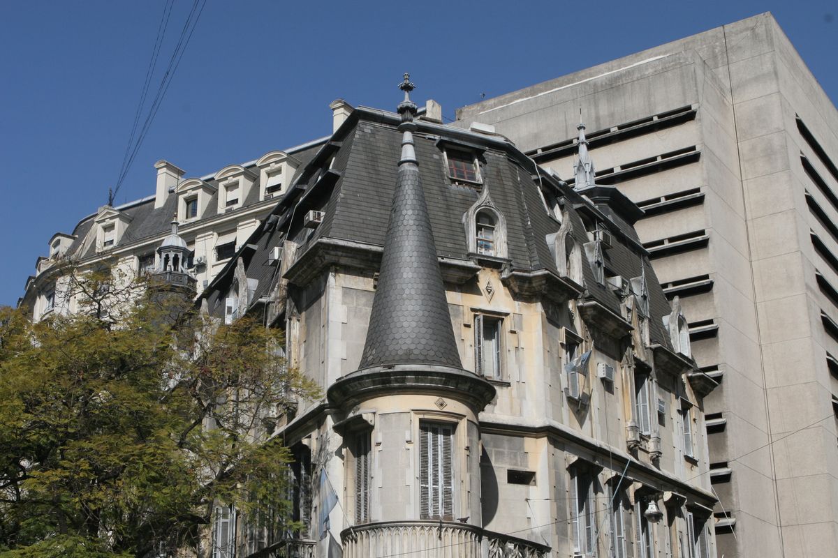 8 Palacios en Retiro y Plaza San Martín (Bs As)