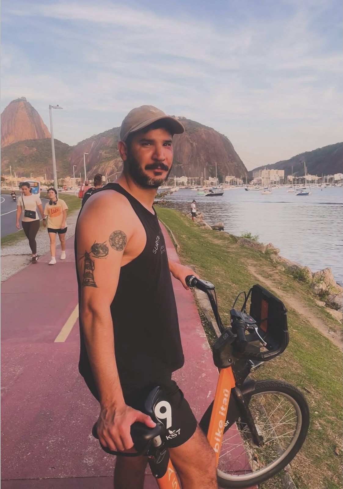 Recorrer Río de Janeiro en bicicleta: barrios, costa y uno de los tramos más increíbles del mundo - Imagen 2