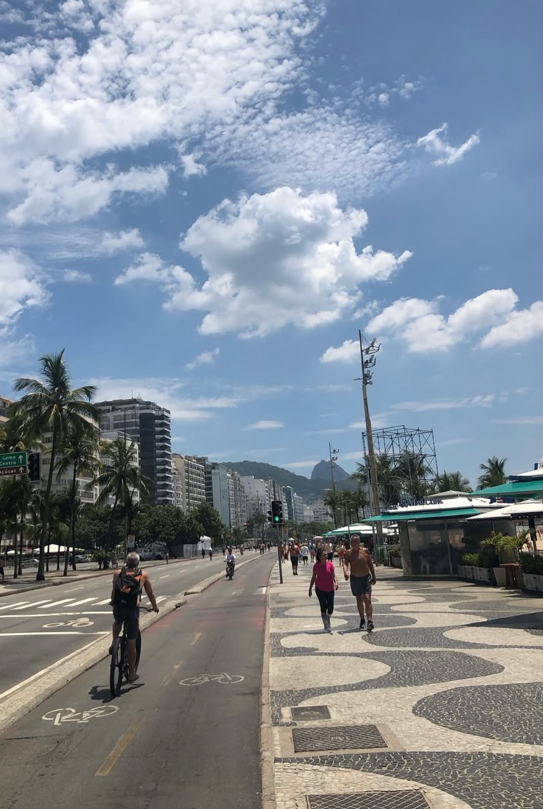 Recorrer Río de Janeiro en bicicleta: barrios, costa y uno de los tramos más increíbles del mundo - Imagen 12